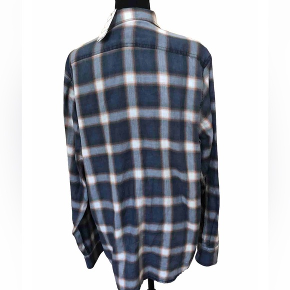 🔥NWT🔥Plaid Lightweight Button-Down Flannel - Picture 7 of 15